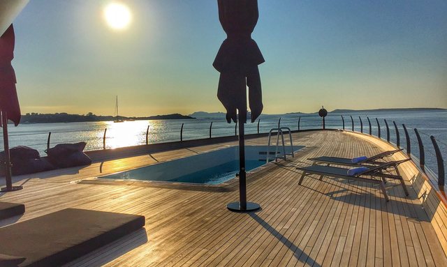 Air yacht Deck Spaces 