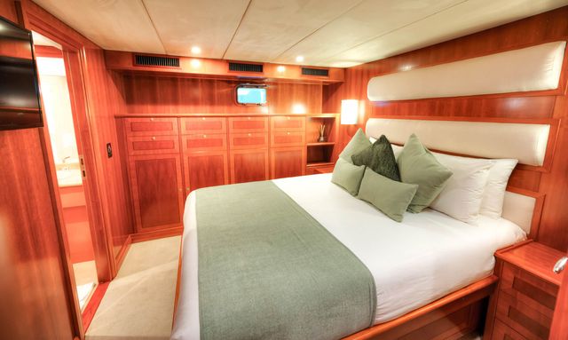 Voyager yacht Spacious Master Cabin