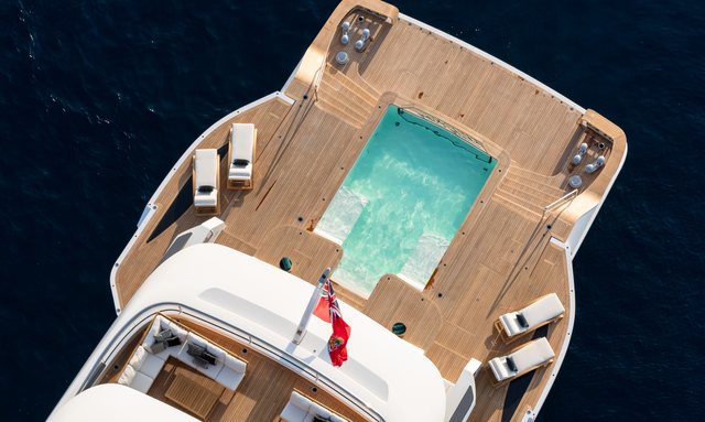 Lady Estey yacht Oasis Deck Lifestyle 