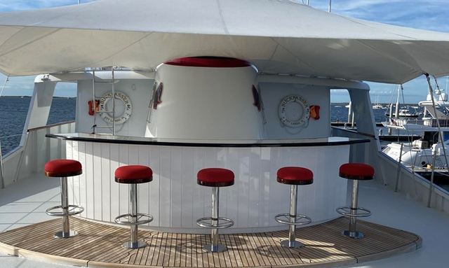 Buckpasser yacht Outdoor Lounge Area