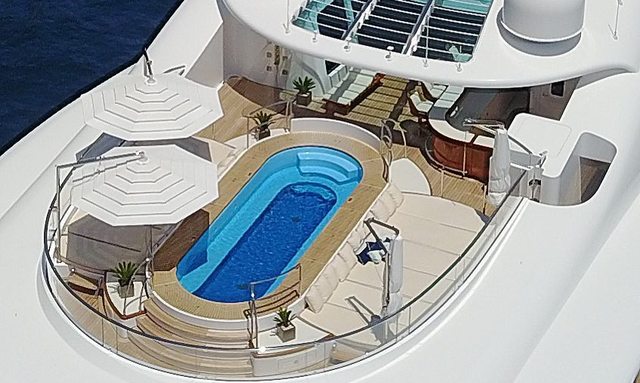 Quantum Blue yacht Swimming pool