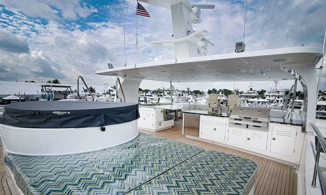 Jess Conn yacht Flybridge Luxury