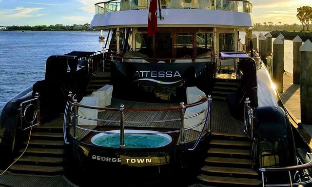 Attessa IV yacht Jacuzzi and Swimming Platform