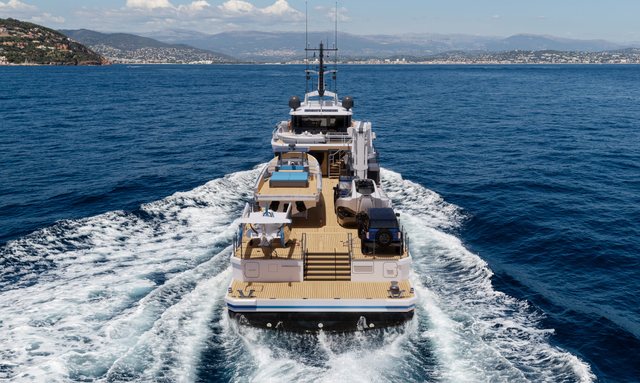 Emotional yacht Expert Support Vessel