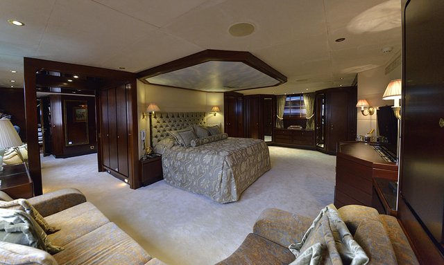 The Mercy Boys yacht Owner's Suite