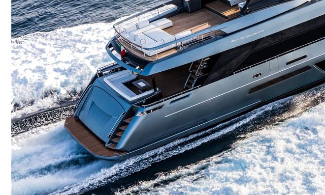 Sarang yacht Smart Tender Garage