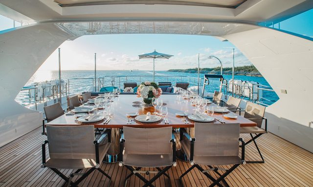 Cofina yacht Alfresco Dining