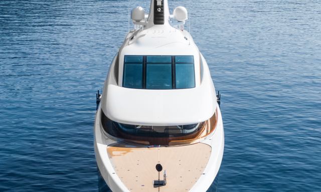 Faith yacht Swept Bridge Glass