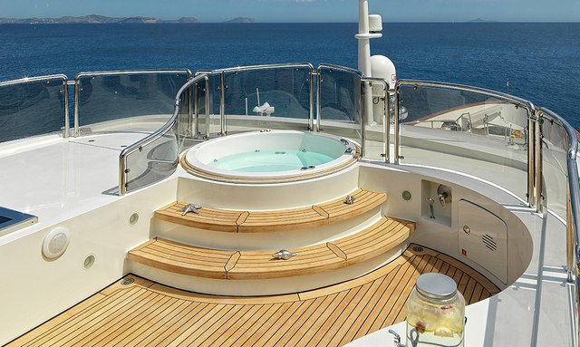 Alexandra yacht Spacious Sun Deck