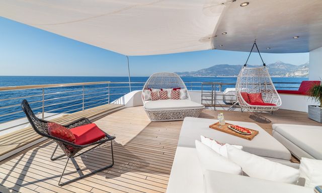 joyMe yacht Sun Deck