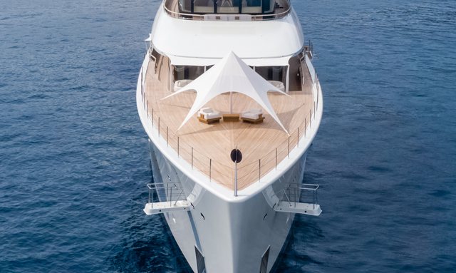 Sakura yacht Heli-Capable Bow