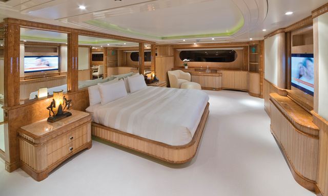 Barents yacht Master Suite