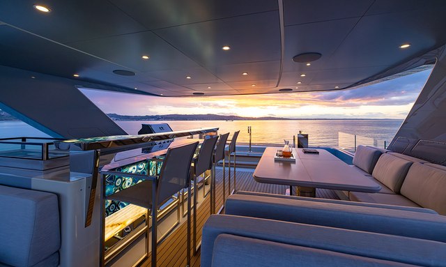 Pazienza yacht Expansive Sun Deck