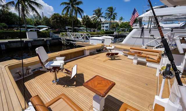 Aetos yacht Expansive Cockpit