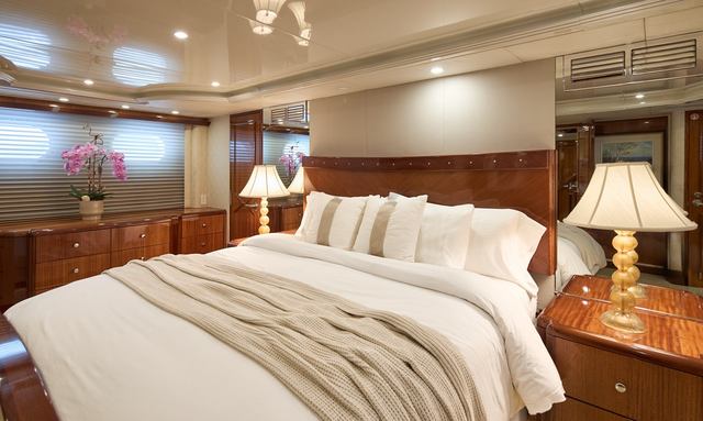 Summertime II yacht Versatile Staterooms