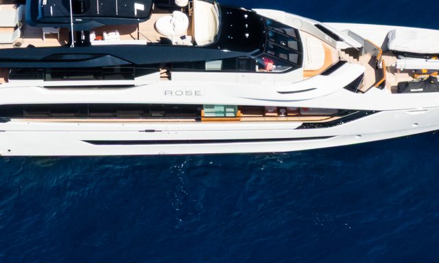 Rose yacht Twin Panoramic Jacuzzis