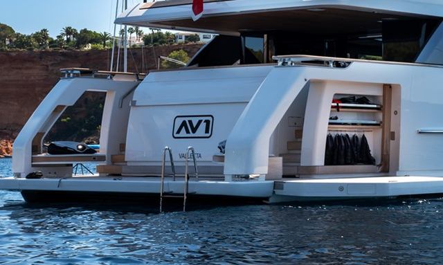 AV1 yacht Transformable Beach Club