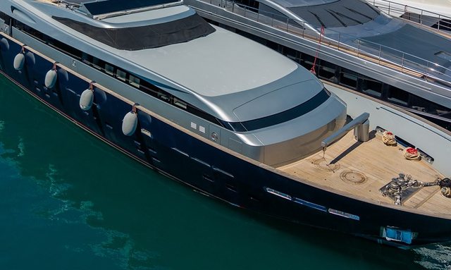Bolaro yacht Low Visual Freeboard