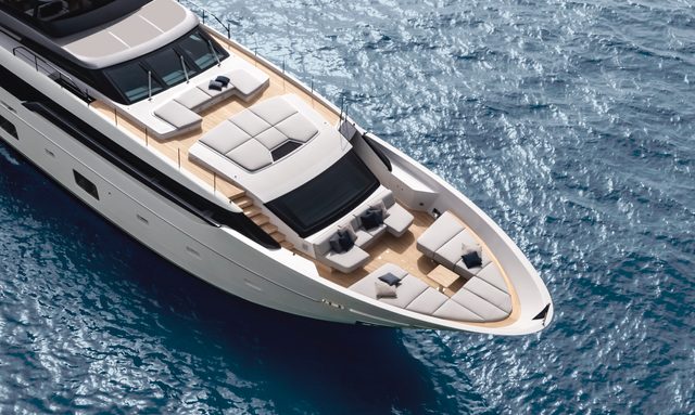 Raph Seven yacht Two-Level Bow Lounge