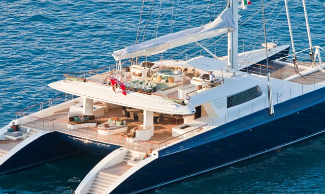 Hemisphere yacht A flybridge built like a rooftop terrace