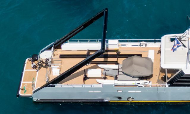 No Destination yacht Custom 5.5-Tonne A-Frame Crane