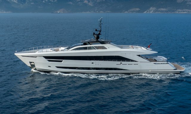 Ximena yacht Pelican-beak bow with arrow-like profile