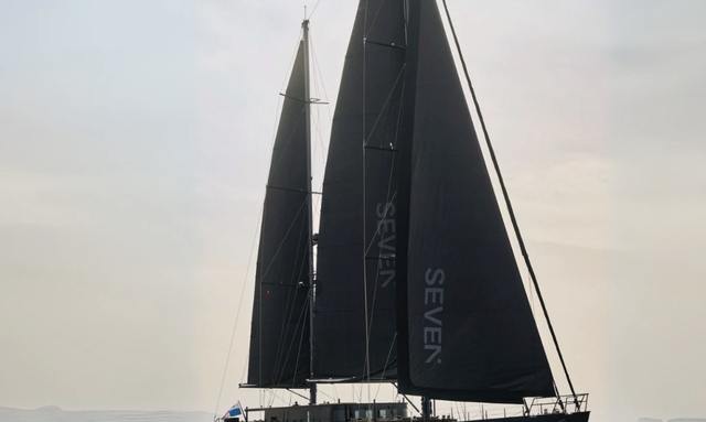 Seven yacht Panamax-Compliant Ketch Rig