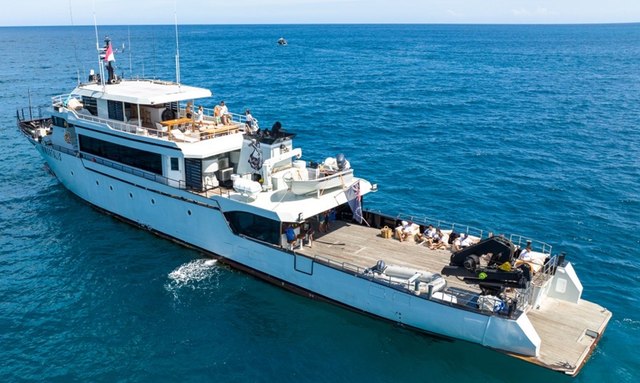 Southern Cross yacht Expansive Aft Deck