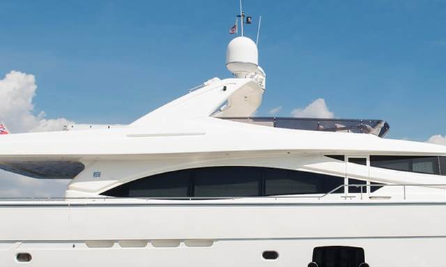 Astarte yacht Signature Forward-Facing Radar Arch