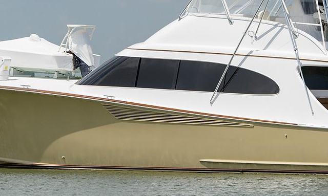 Bangarang yacht Custom Carolina Hull Design