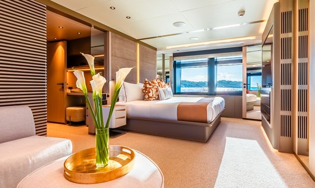 Vivace yacht Owner's Cabin Oasis