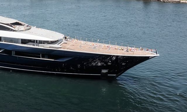 N2H yacht Bow helipad with dual use