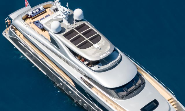 Smooth Operator yacht Glass Roof Flybridge
