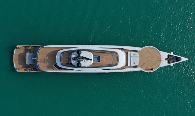 Navis yacht Helipad