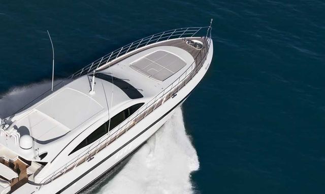 1K yacht Foredeck lounge 