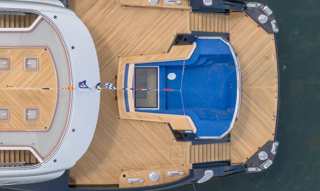 Sea Raider X yacht 6.5m Panoramic Pool