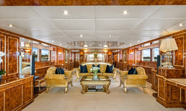 Mistress yacht Eclectic Interior