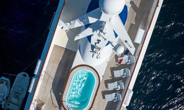 Lady Beatrice yacht Sundeck Pool