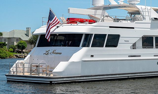 La Sirena yacht Enclosed aft deck extends interior space