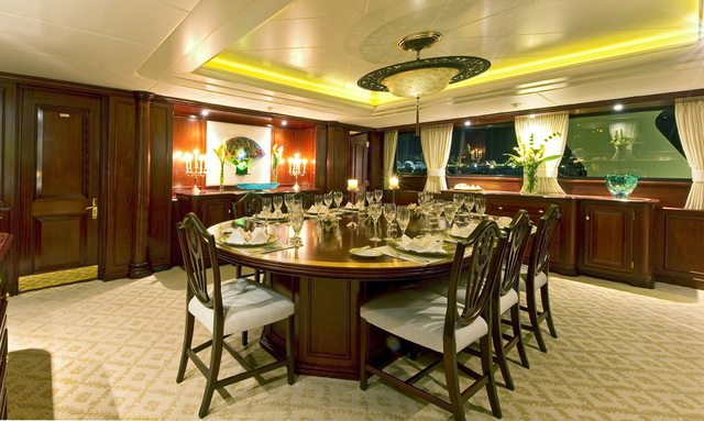 Legend yacht Elegant Dining Room