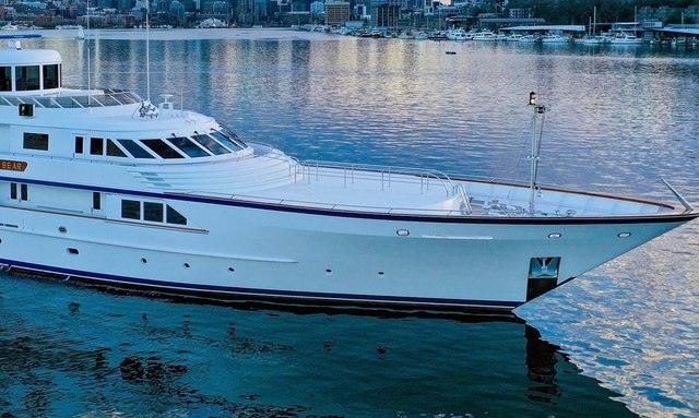 Ice Bear yacht Hydraulic foredeck tender hangar system