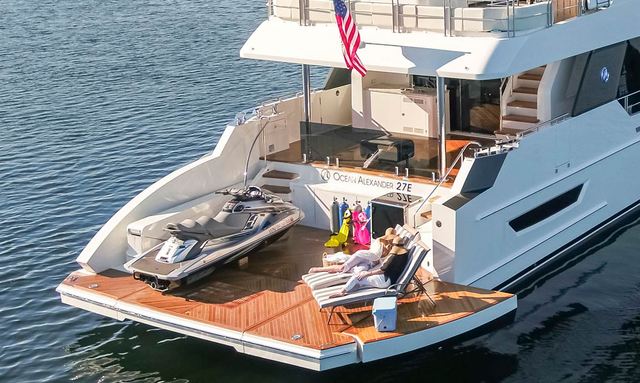 Aquasition yacht A Huge Waterside Entertainment Zone