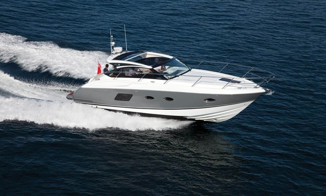 Princess V39 - Winner of 2013 Sportscruisers (up to 45ft)