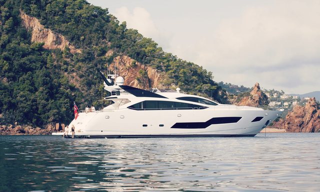 101 Sport Yacht - Winner of 2014 Best Exterior Design (24-38m)