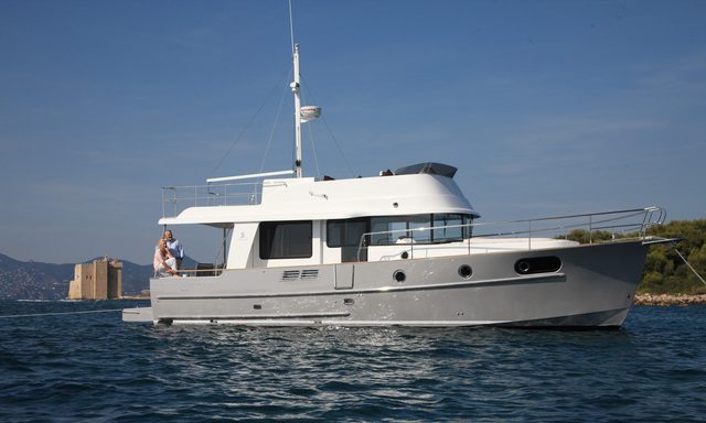 Swift Trawler 44 - Winner of 2012 Trawler Yacht & Aft Cabin