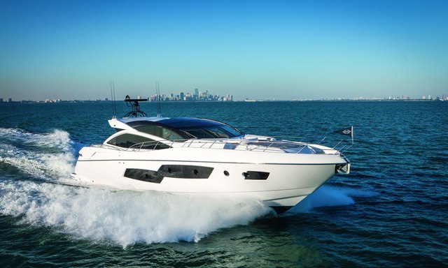 Predator 80 - Winner of 2014 Best Worldwide Production Motor Yacht (15-24m)