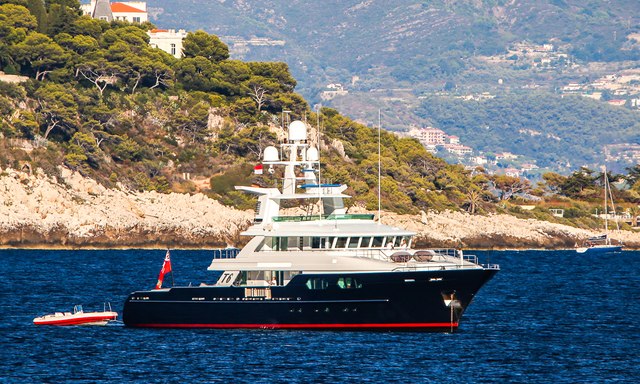 V6 - Winner of 2008 Best Displacement Motor Yacht of 500GT to 1,299GT (approximately 50m – 59m)