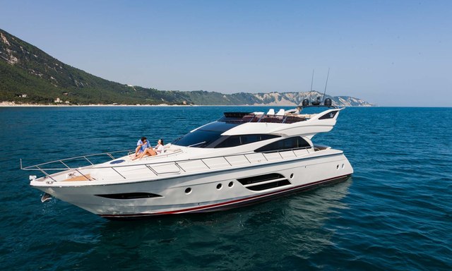 Dominator 640 - Winner of 2014 Wings & Water - Production Boats