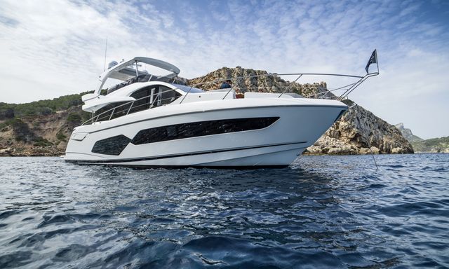 Manhattan 66 - Winner of 2018 Flybridge (over 60ft)