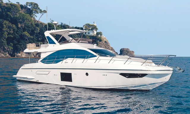 Azimut 55 - Winner of 2018 Best Interior Design (14-18.5m)